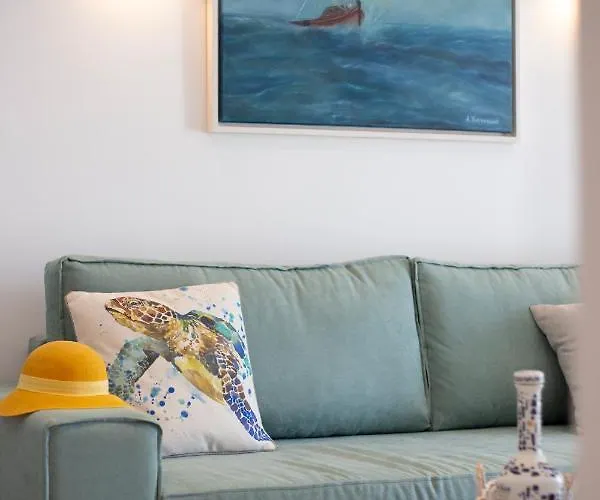 Korina\'S Suites