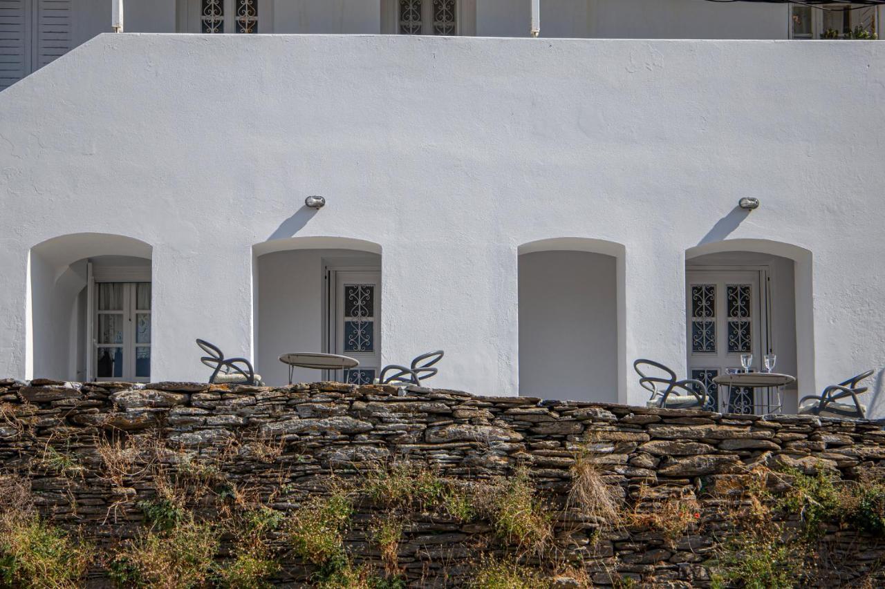 Korina's * Andros Town